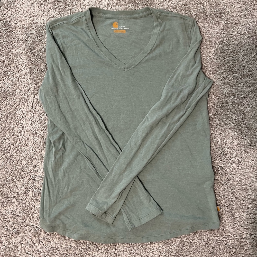 Women’s Medium Carhartt Long Sleeve